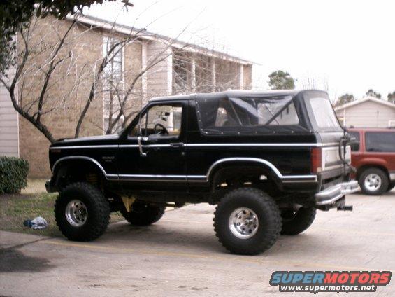 bronco-pics-001.jpg with soft top