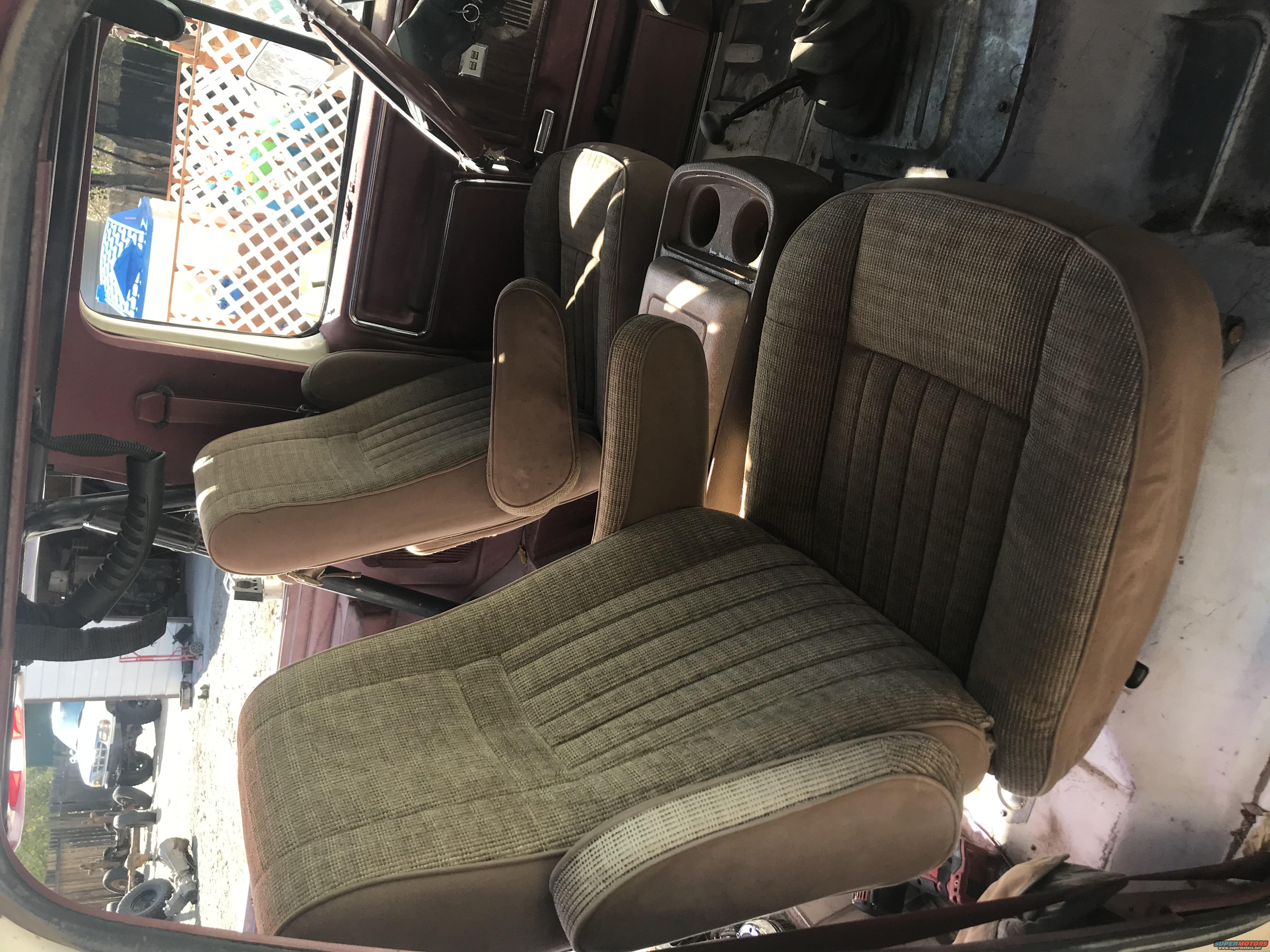 1984 Ford Bronco photo