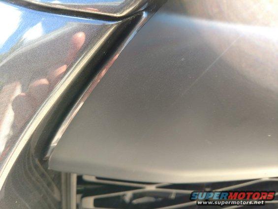 img_20190426_180023552.jpg Another shot of the grill cover gap on the cartrimhome unit.