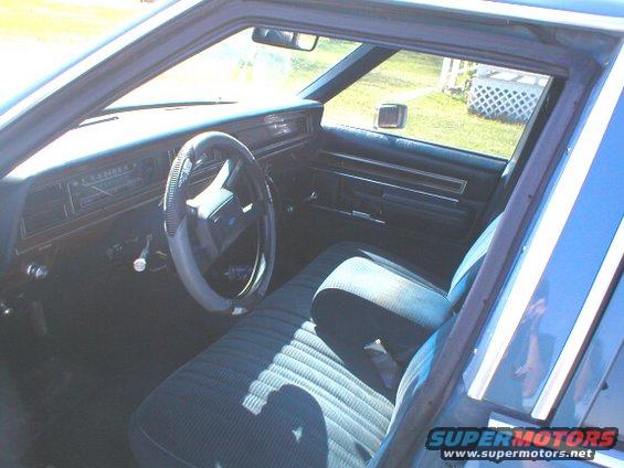 interior1.jpg 