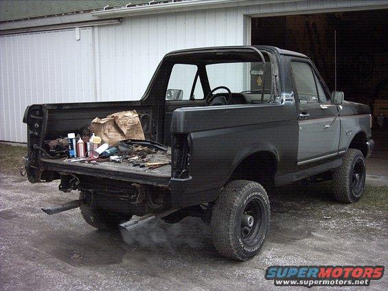 img00006.jpg New passenger quarter, second view