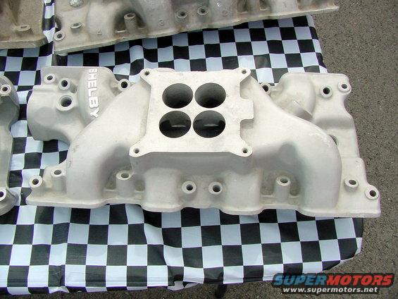Shelby intake manifold with four carburetor openings