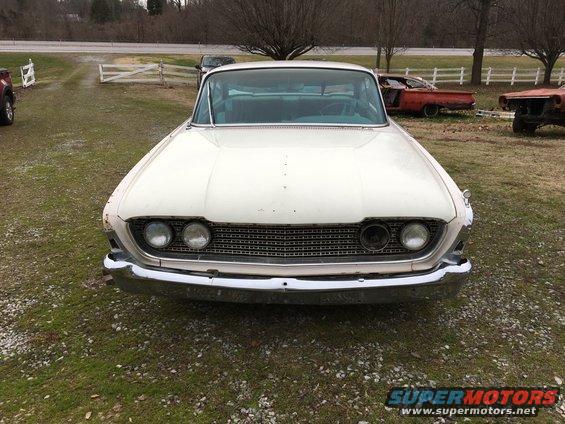 White 1959 Ford Fairlane 500 Galaxie front view