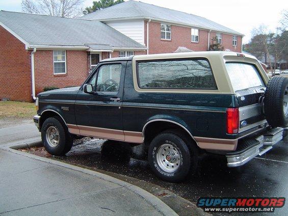 bronco-007.jpg Already replaced the bumper with one from a 92 F-150. Don't have a pic yet.