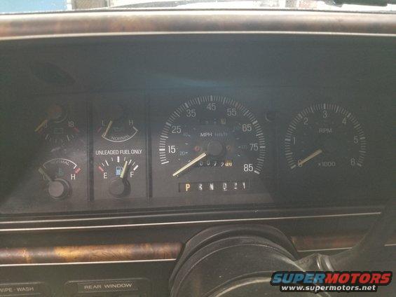 I assume the truck has 210Kmi.

[url=https://www.supermotors.net/registry/media/723858][img]https://www.supermotors.net/getfile/723858/thumbnail/tsb880514oilgauge.jpg[/img][/url] . [url=https://www.supermotors.net/registry/media/832456][img]https://www.supermotors.net/getfile/832456/thumbnail/cluster8791tach.jpg[/img][/url]