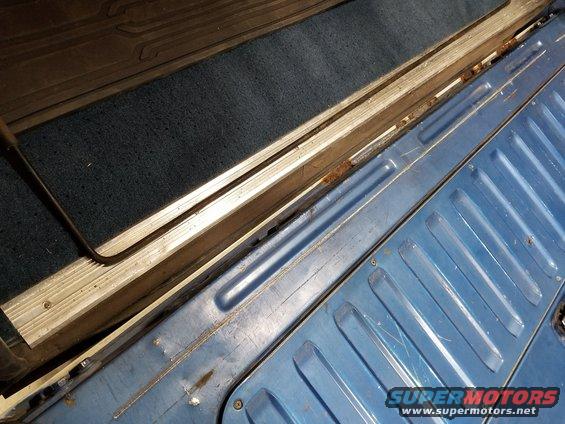 20200208_191926.jpg Typical rust at the bottom of the t/g, plus a hole in the access panel.