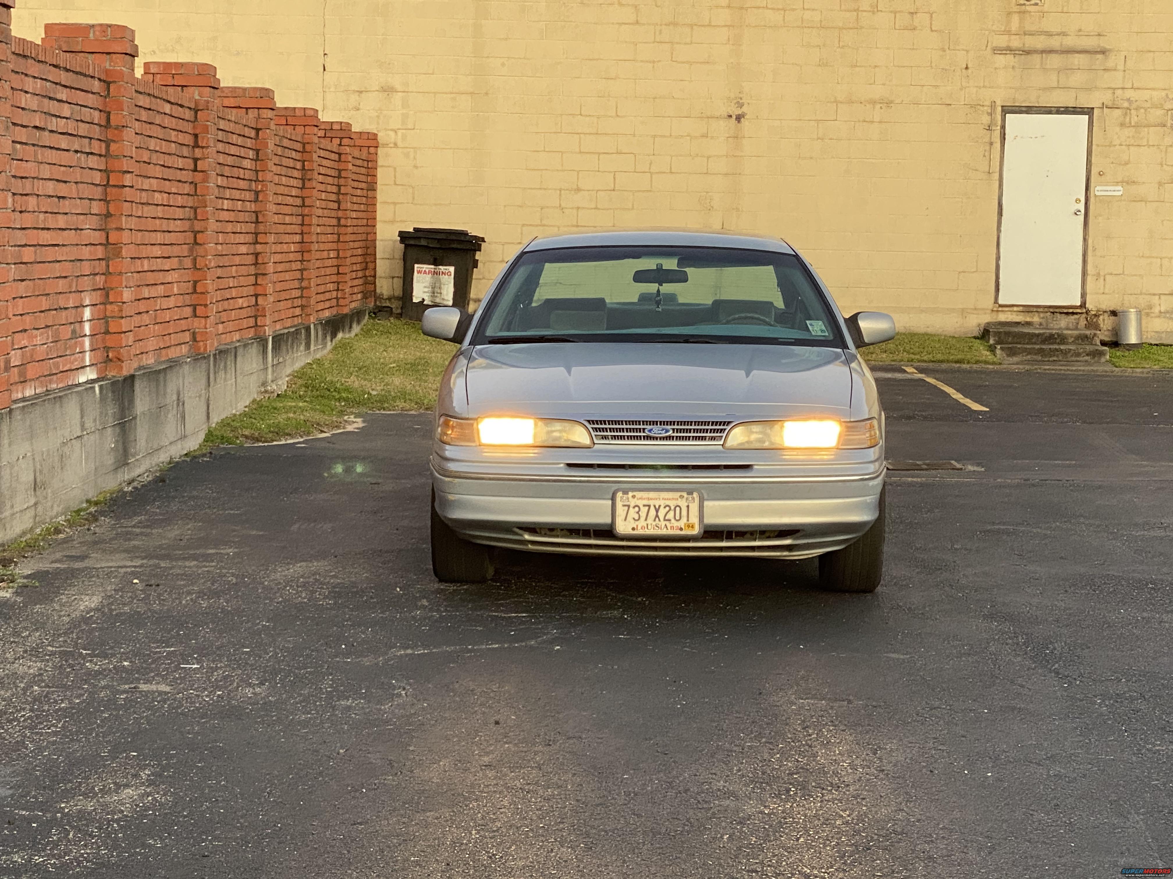 1994 Ford Crown Victoria photo