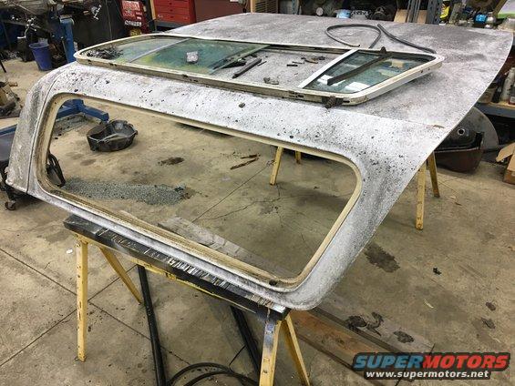 the rubber seals are so dry that they had to be cut all the way around to get the frame out of the top.