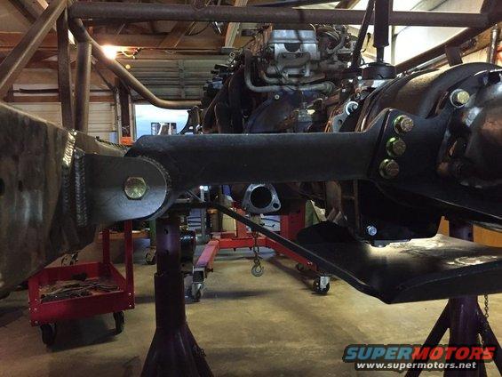 Vehicle frame with engine and differential assembly on jack stands