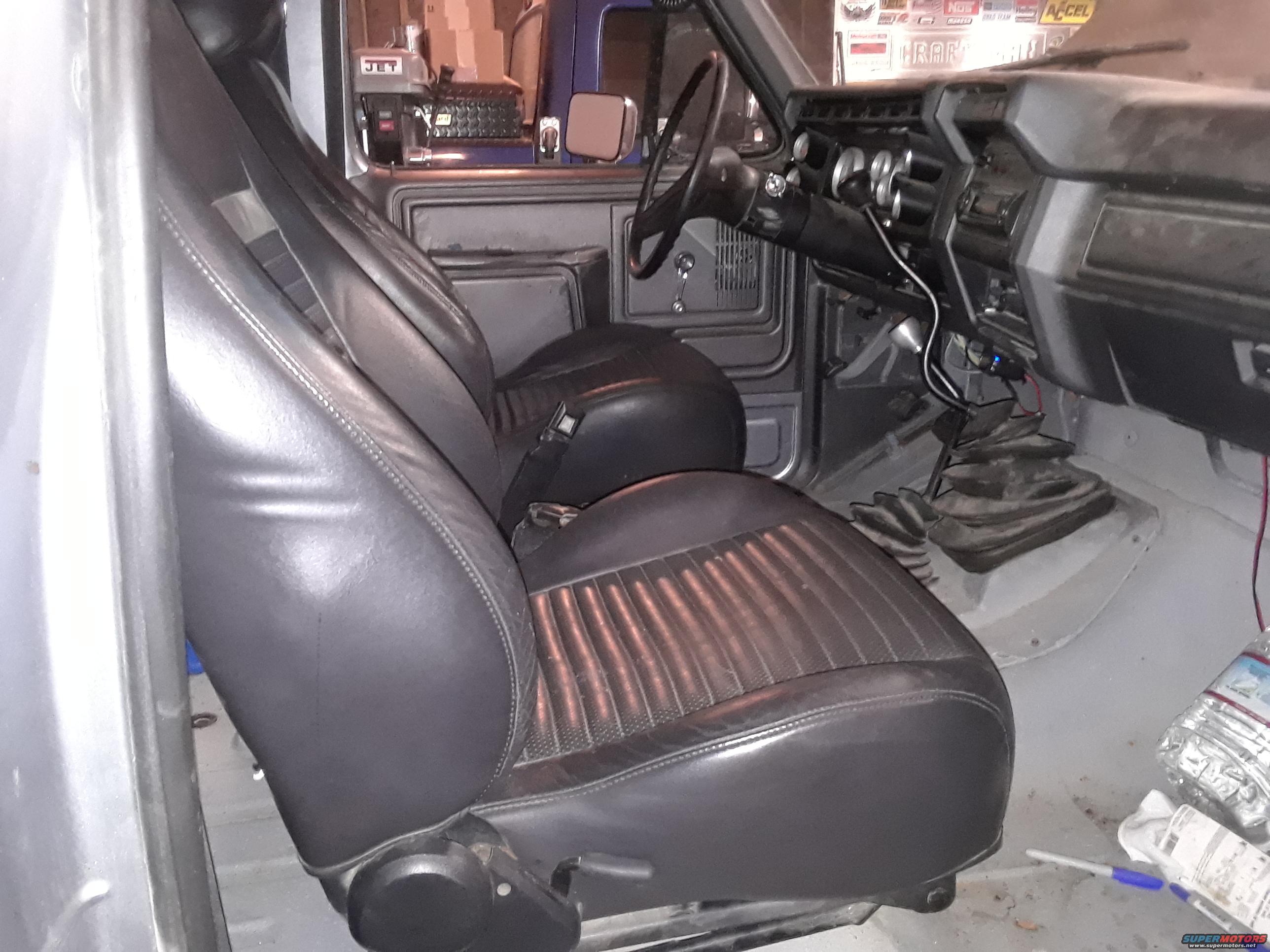 1985 Ford Bronco photo