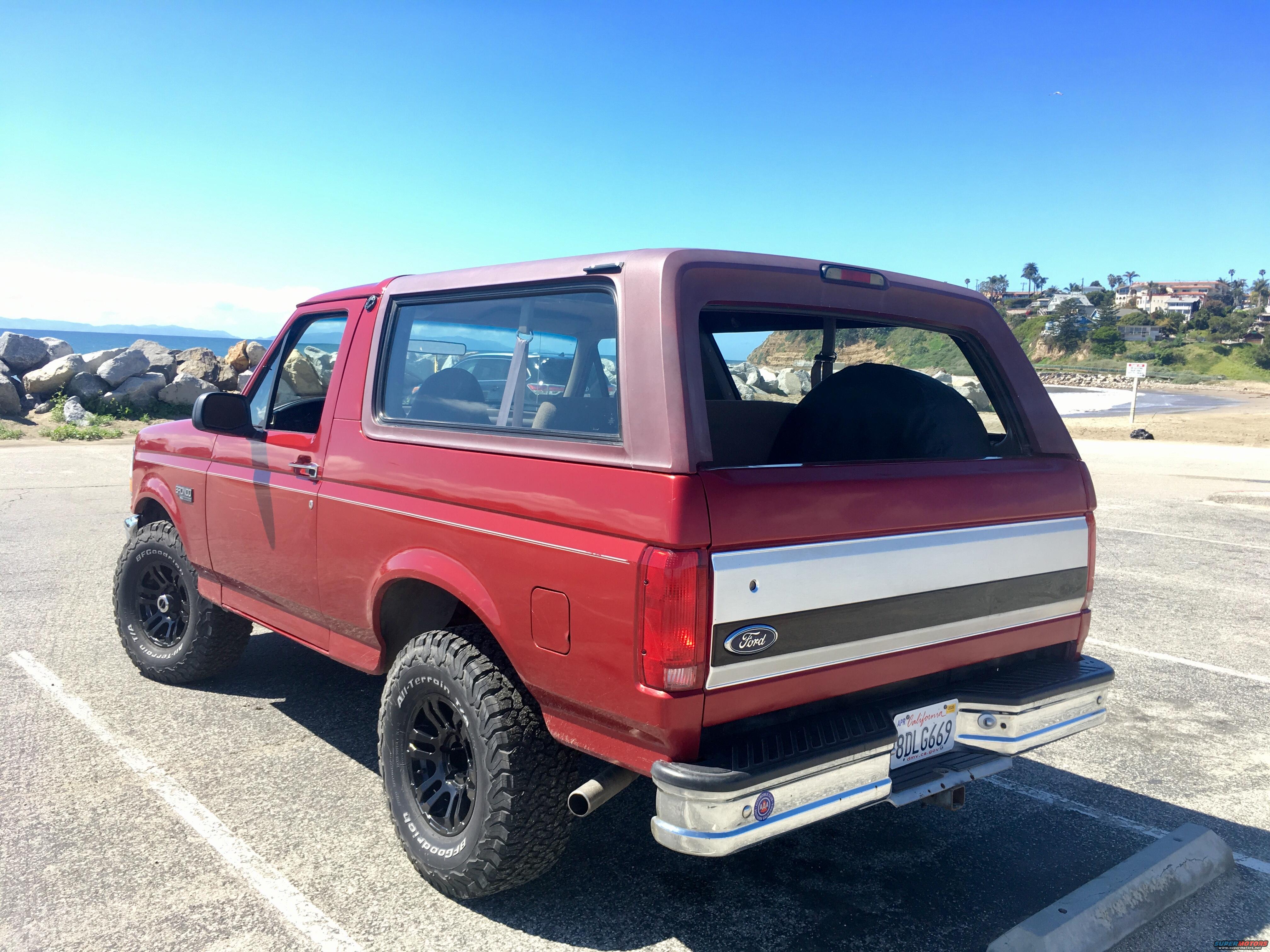 1996 Ford Bronco photo