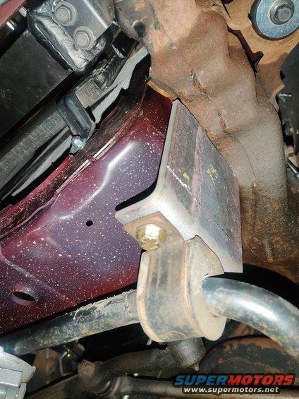 img_20200515_143749.jpg 20200515 - Sway bar mounts are getting extended to clear the diesel core support.