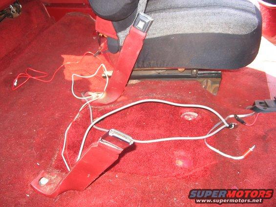 107_0765.jpg Once I get the carpeting up, you won't see these nasty little precious wires (Gollum talk)