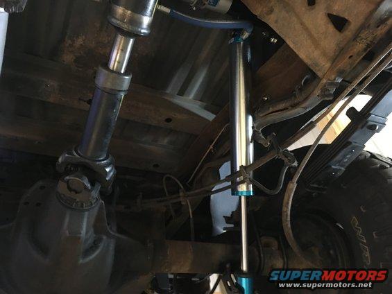 6.jpg Rear shock mounted as far outward as possible