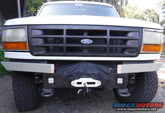 Quick 'n dirty bumper wings added to visually fill the space, and get an idea what shape will work well.