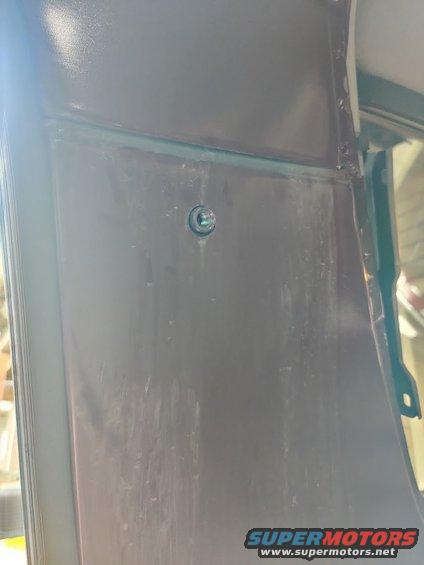 img_20200715_194840.jpg 20200715 - Passnger B pillar seam shows evidence of leaking.