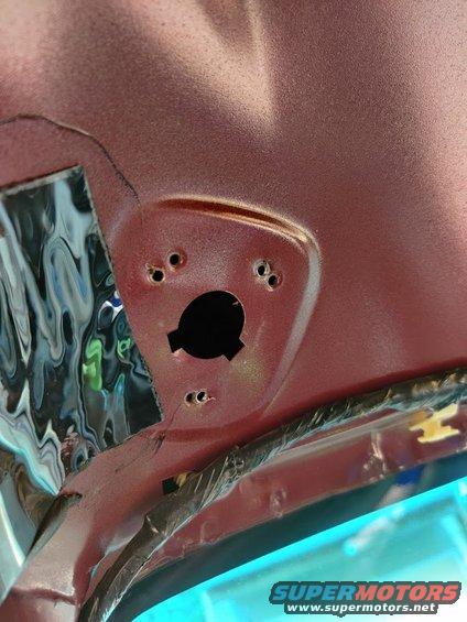 img_20200719_130244.jpg 20200719 - The visors notch into this hole and twist to more or less lock them in place on top of three screws on this joint and one at the other end of the visor.