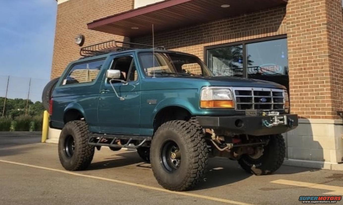 1996 Ford Bronco photo