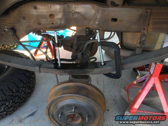 30-driver-side-spring-clamped.jpg