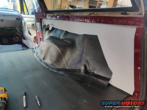 img_20200816_191210.jpg 20200816 - Passenger side wheel well vinyl placed. Might need to heatgun it to get it to lay out flat.