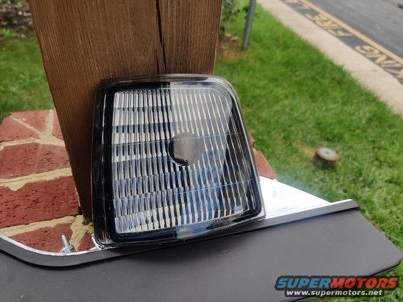 20200901 - New smoked headlight sets including headlight, corner light, and lower signal light.