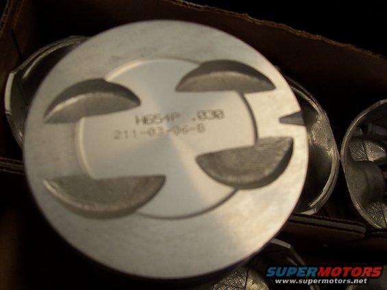 000_0052.jpg Top view of piston!