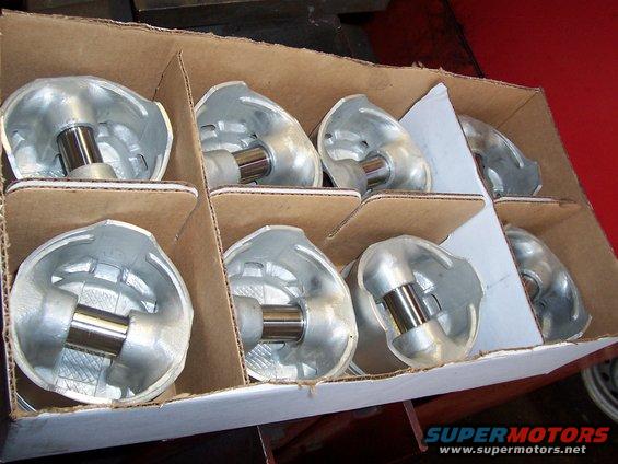 000_0053.jpg Pistons in the basket!