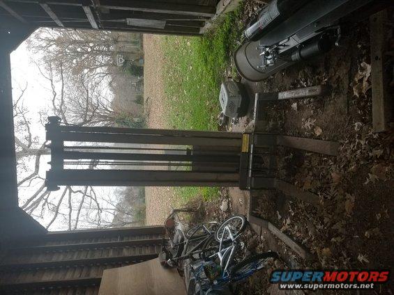 20201206_164336.jpg Forklift