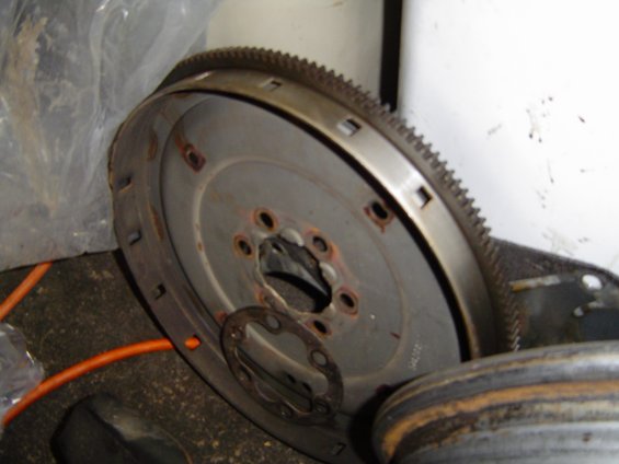 engine-teardown-004.jpg Strange flywheel
