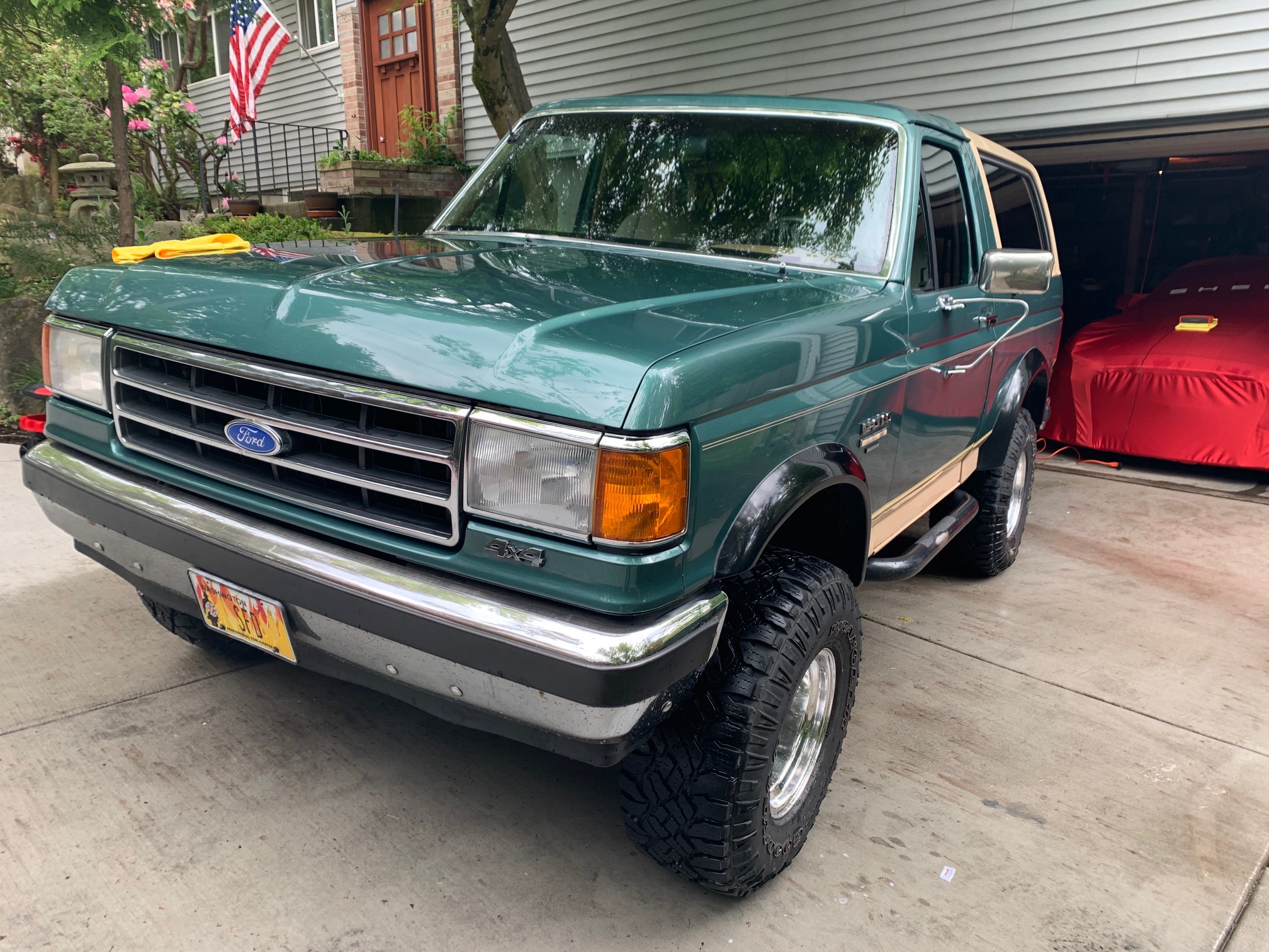 1990 Ford Bronco photo