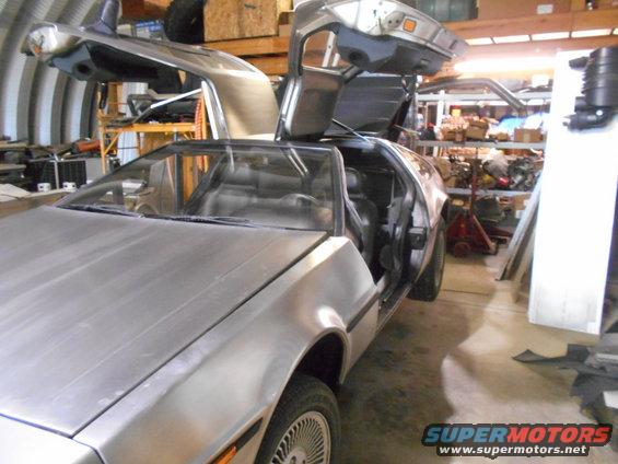 DeLorean DMC-12 with gullwing doors open