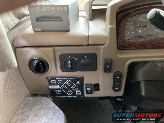 de905b8ae8d84d7694a885c9045e00fd.jpeg Open slot for unused contura II driving light switch