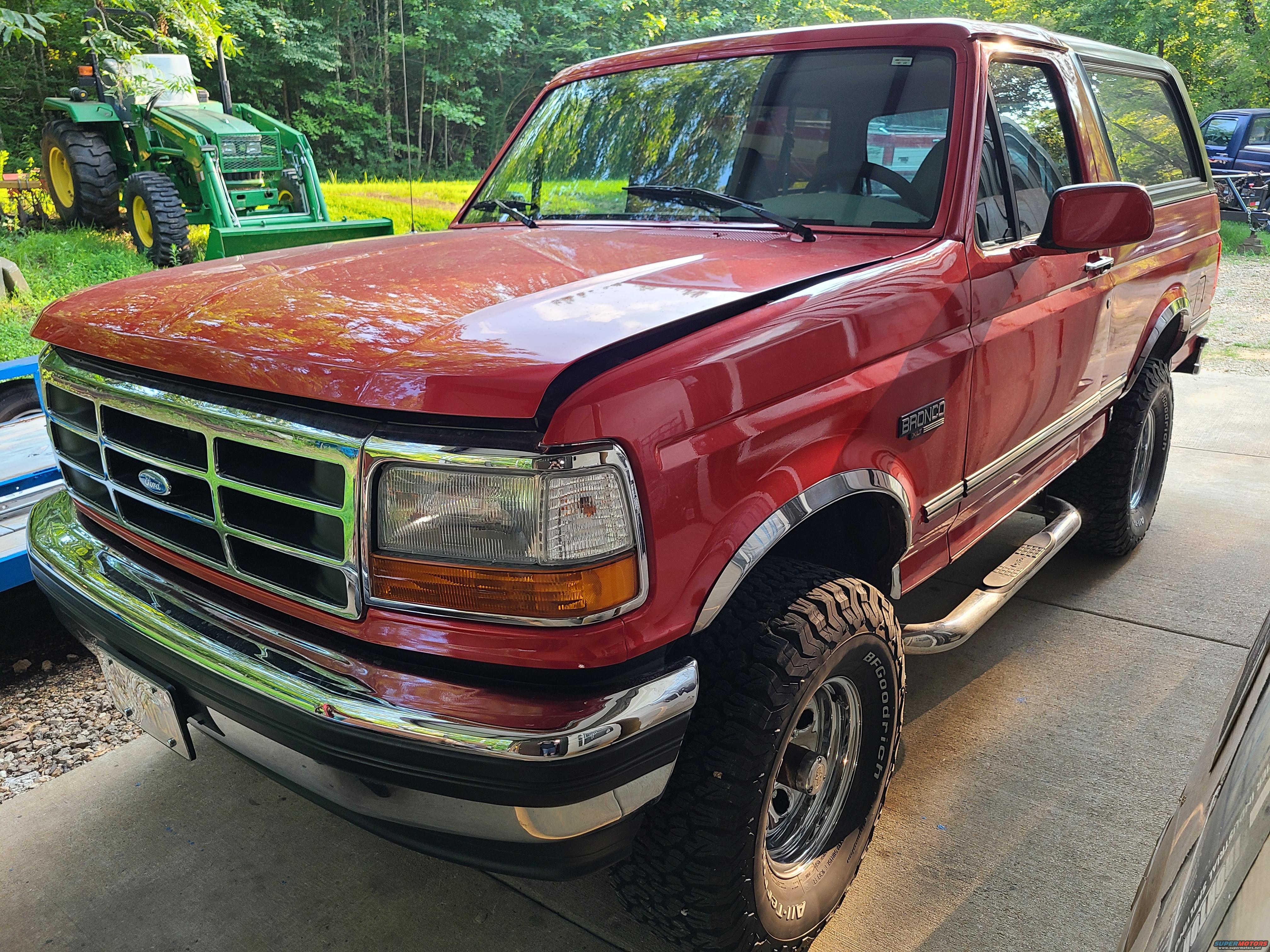 1995 Ford Bronco “Red 95”