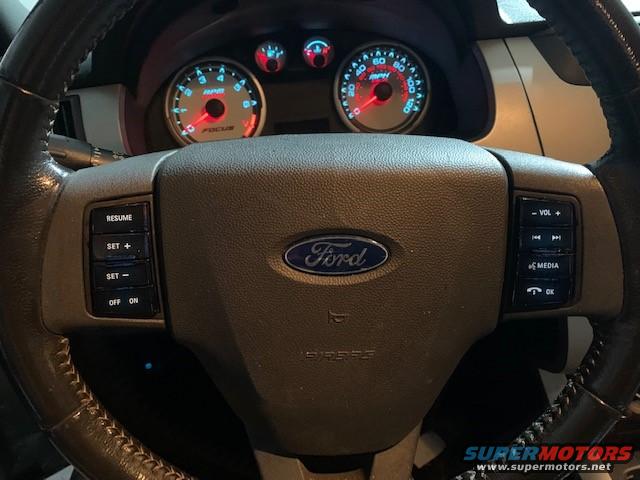 2008 Ford Focus photo