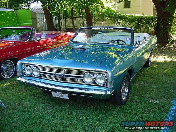 molcruisein2021-005.jpg front view of same Torino GT, 1969.