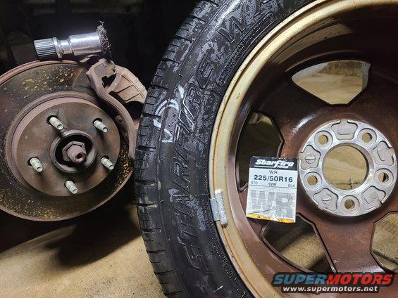 After straightening the lips of 2 wheels, the bald rear tires were replaced with [url=https://www.amazon.com/dp/B017XTKZF0]Starfire WR 225/50R16 92W[/url] & installed on the front, with the usable front tires now on the rear. All the mounting surfaces were cleaned and the lugs set to 100 lb-ft.
IF THE IMAGE IS TOO SMALL, click it.

[url=https://www.supermotors.net/registry/media/1167827][img]https://www.supermotors.net/getfile/1167827/thumbnail/20211122_122831.jpg[/img][/url]

If the lug covers 10227993 continue backing off, replace with [url=https://www.ebay.com/itm/131013929774]$40 set[/url] of 20.