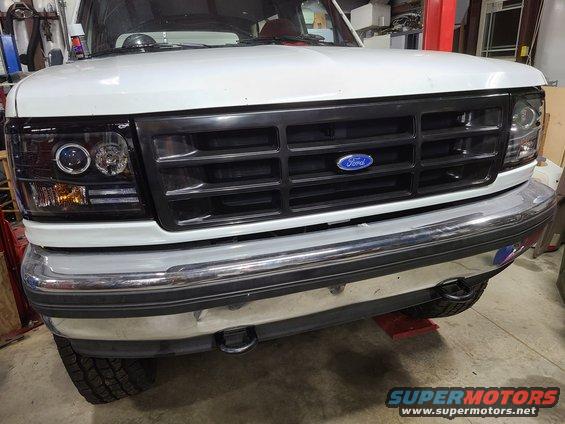 toweyes95m.jpg They're very subtle, but very functional; both as front recovery points, and also as steps. These brackets do NOT have light tabs above the bumper.

cast Iron: F85A17A954CA, F85Z17N808CA
Aluminum: F85A17A554BA