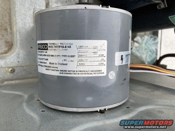 Fasco motor with model number MOD.7855MVA-A14X and wiring diagram for capacitor connections
