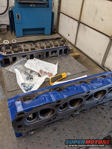 Assembling Valves
