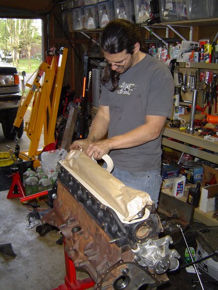 engine-reassembly-003.jpg Gonna Paint it up
