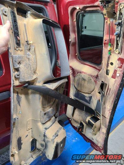 The rear door cables were shot (as usual), but I wasn't expecting the inside to be THIS dusty. Turns out, the whole truck was, but the visible surfaces got cleaned very well.