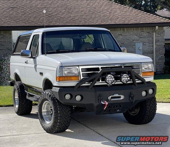 1996 Ford Bronco with aftermarket bumper and lights