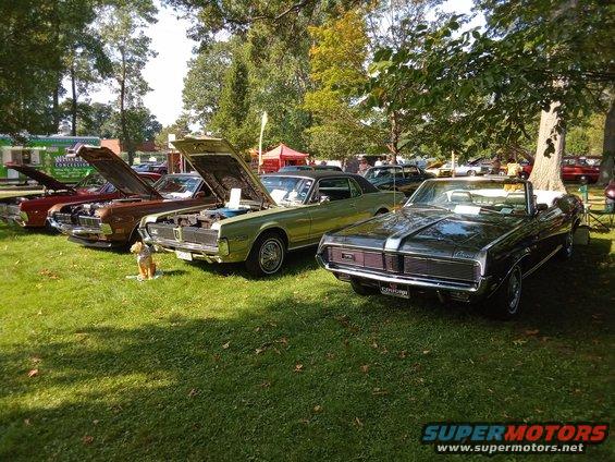 img_20220903_101440379.jpg a pack of Cougars!  Ted's Cougar is the green one on the right with the top down.