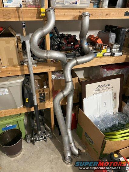 welded-tails.jpg Tail pipes TIGed together. Ready for the next step. 