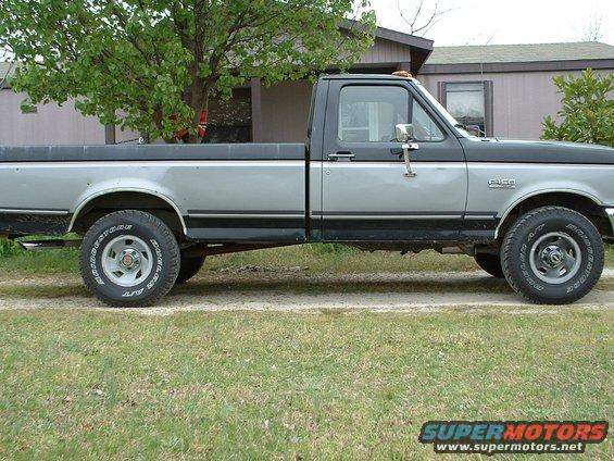 after_monroes.jpg New shocks on the rear....Monroe somethings. The ones with the coils/load levelers. Got something like a 1" rake now...