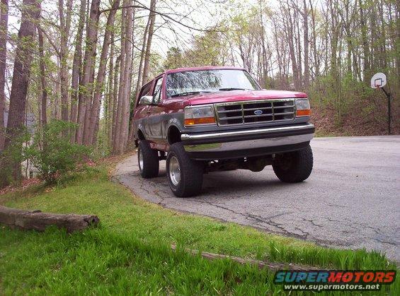 Another post lift, still has the 33's