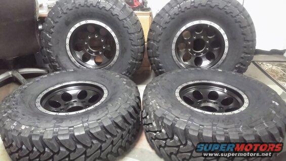37x13.5 R17 Toyo Open Country M/T mounted on Mickey Thompson Baja 17x9 wheels. Balancing beads inside