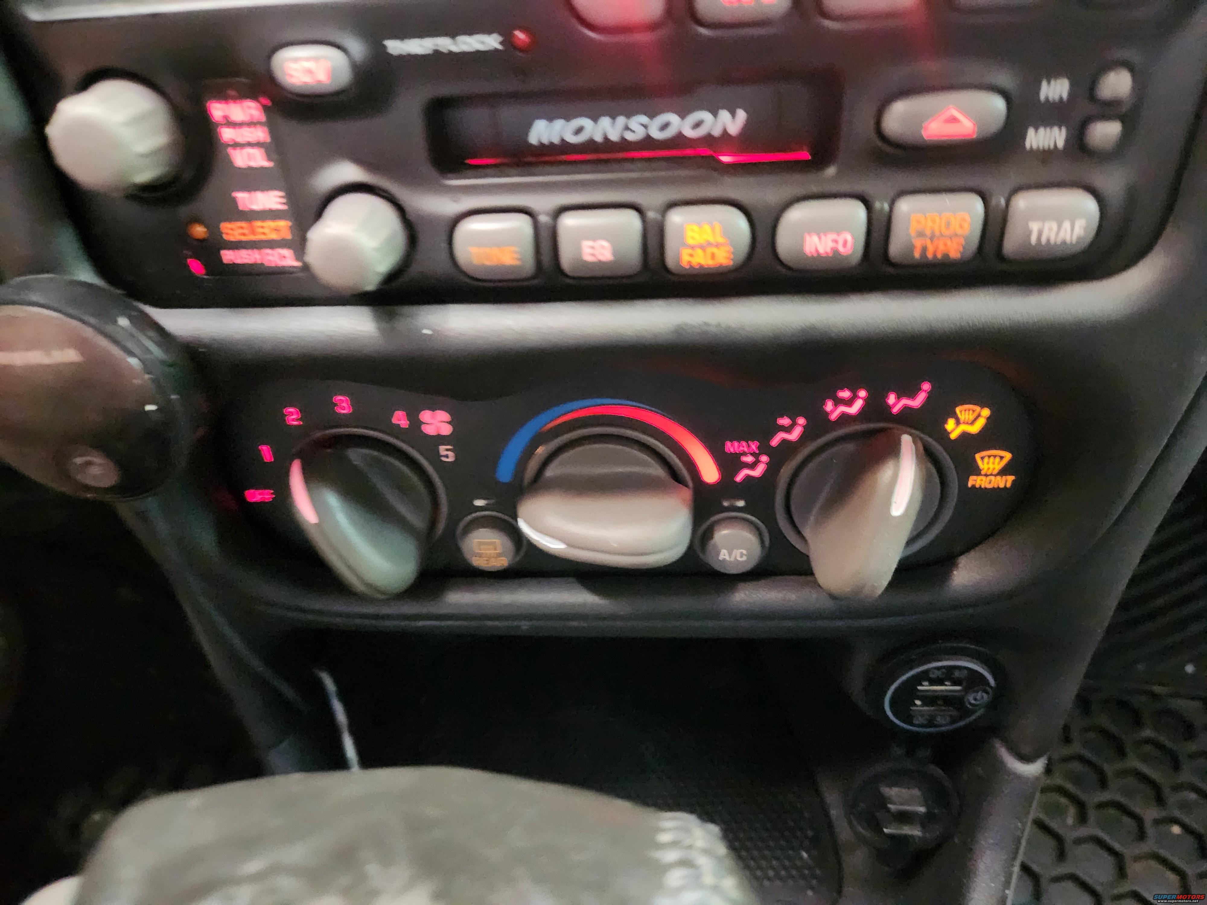 2003 Pontiac Grand Am photo