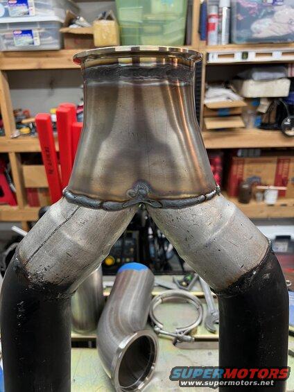 Merge section MIG welded to the existing X pipe, now it's a Y pipe. Hadn't used the MIG in a while so I didn't get the settings just right but it is fine. 
