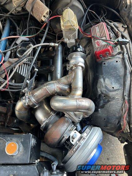 24-drivers-side.jpg Final pipe driver's side